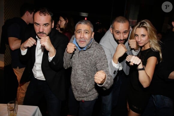 François-Xavier Demaison, Anaïs Tihay, Jaid Seddak et Tarik Seddak lors de la soirée Les Interdites au club Le Chacha à Paris, le 3 novembre 2015