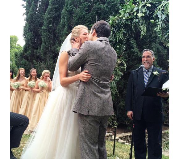 Nathan Kress et London Elise Moore se sont mariés, le 15 novembre 2015 / photo postée sur Instagram.