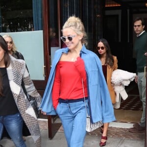 Kate Hudson à lasortie de son hôtel à Tribeca à New York, le 16 octobre 2015 © CPA