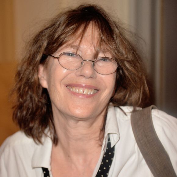 Exclusif - Jane Birkin - Cérémonie de remise d'insignes de Commandeur de l'Ordre des Arts et des Lettres à Isabella Rossellini dans le salon Roger Blin au théâtre de l'Odéon à Paris, le 30 juin 2015.