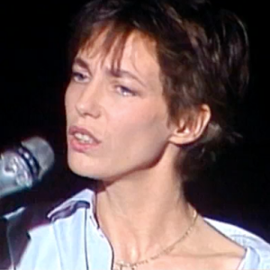 La chanteuse Jane Birkin évoque les attentats de Paris dans le journal télévisé de France 2, le 23 novembre 2015.