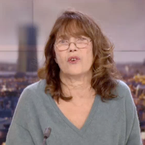 Jane Birkin évoque les attentats de Paris dans le journal télévisé de France 2, le 23 novembre 2015.