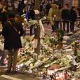 Hommage aux victimes des attentats de Paris une semaine après rue de la Fontaine-au-Roi - Paris le 20 Novembre 2015 - © Lionel Urman / Bestimage