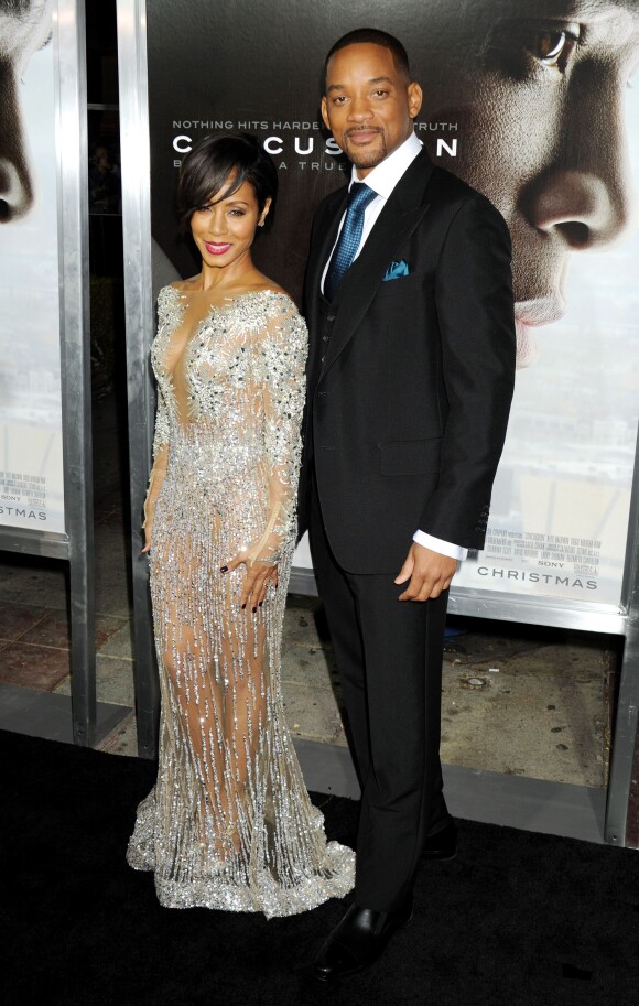Will Smith et sa femme Jada Pinkett-Smith à Los Angeles pour l'avant-première du film Seul contre tous (Concussion) le 23 novembre 2015