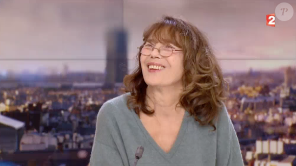 Jane Birkin évoque les attentats de Paris dans le journal télévisé de France 2, le 23 novembre 2015.