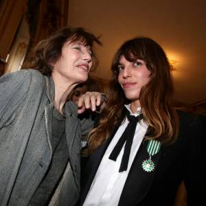 Jane Birkin (invitée) et sa fille Lou Doillon Paris le 10 avril 2013