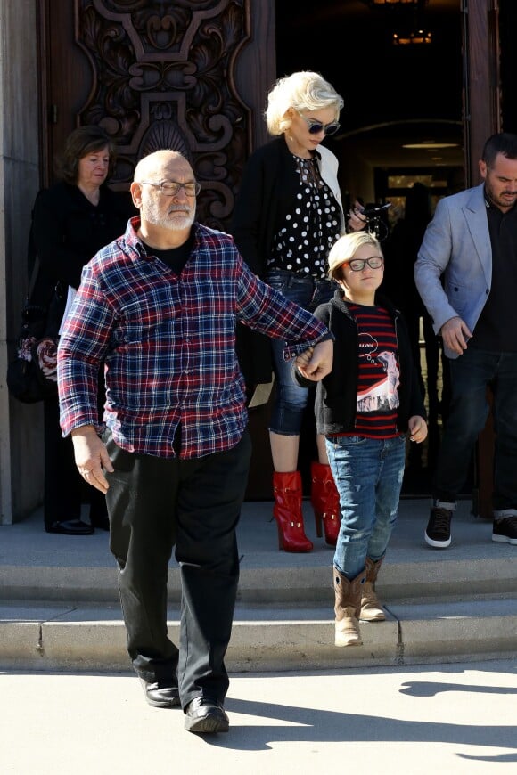 Gwen Stefani, ses parents et ses fils Kingston, Apollo et Zuma Rossdale ont assisté à une messe de Thanksgiving, dans une église de Los Angeles. Le 26 novembre 2015.