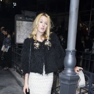 Ludivine Sagnier - Front row lors de la présentation de la collection Chanel Métiers d'Art Paris-Rome aux studios Cinecitta à Rome, le 1er décembre 2015.