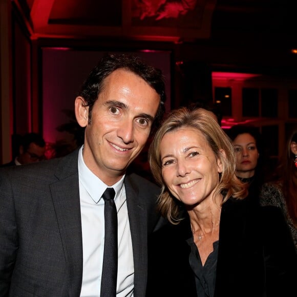 Alexandre Bompard, Claire Chazal - Soirée de remise des Prix de la Femme d'Influence à l'hôtel du Louvre à Paris, le 1er Décembre 2015. Ces prix récompensent pour la seconde fois cinq femmes dont le parcours remarquable est porteur de courage, de créativité, de responsabilité et de bienveillance. A cette occasion, Claire Chazal, dont c'était le 59ème anniversaire, a reçu un énorme bouquet de fleurs. © Dominique Jacovides / Bestimage