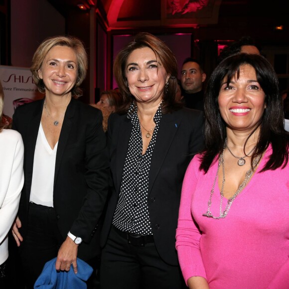 Sophie de Menthon, Valérie Pécresse, Martine Vassal, Samia Ghali - Soirée de remise des Prix de la Femme d'Influence à l'hôtel du Louvre à Paris, le 1er Décembre 2015. Ces prix récompensent pour la seconde fois cinq femmes dont le parcours remarquable est porteur de courage, de créativité, de responsabilité et de bienveillance. A cette occasion, Claire Chazal, dont c'était le 59ème anniversaire, a reçu un énorme bouquet de fleurs. © Dominique Jacovides / Bestimage