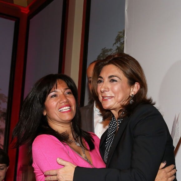 Martine Vassal, Prix espoir politique, Samia Ghali - Soirée de remise des Prix de la Femme d'Influence à l'hôtel du Louvre à Paris, le 1er Décembre 2015. Ces prix récompensent pour la seconde fois cinq femmes dont le parcours remarquable est porteur de courage, de créativité, de responsabilité et de bienveillance. A cette occasion, Claire Chazal, dont c'était le 59ème anniversaire, a reçu un énorme bouquet de fleurs. © Dominique Jacovides / Bestimage