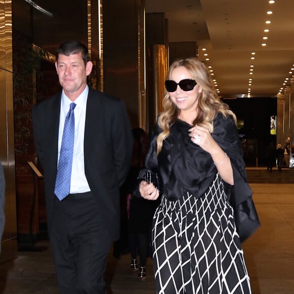 Mariah Carey et son compagnon James Packer sont allés dîner au restaurant Nobu à New York. Le 24 septembre 2015