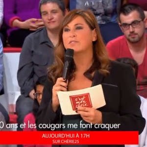 Nathalie, la cougar de "Secret Story 8", se confie dans "C'est mon choix" présentée par Evelyne Thomas sur Chérie 25. Le 4 décembre 2015.