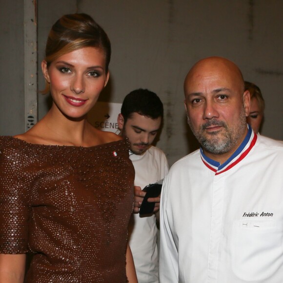 Camille Cerf (Miss France 2015) et le chef cuisinier Frédéric Anton - Backstage du défilé du 21ème salon du chocolat à la porte de Versailles à Paris le 27 octobre 2015. © CVS / Bestimage.