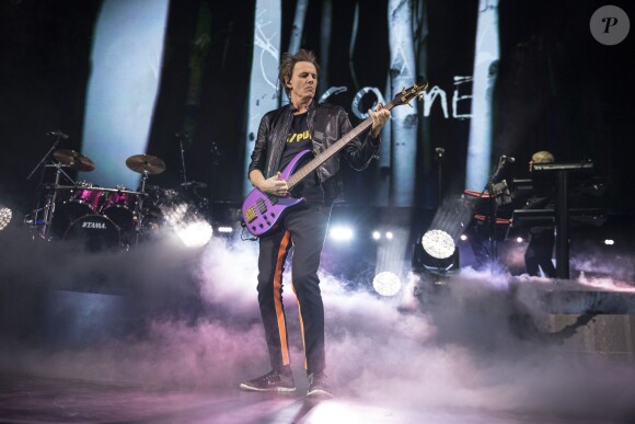 Le bassiste du groupe Duran Duran John Taylor en concert à Manchester. Le 28 novembre 2015.