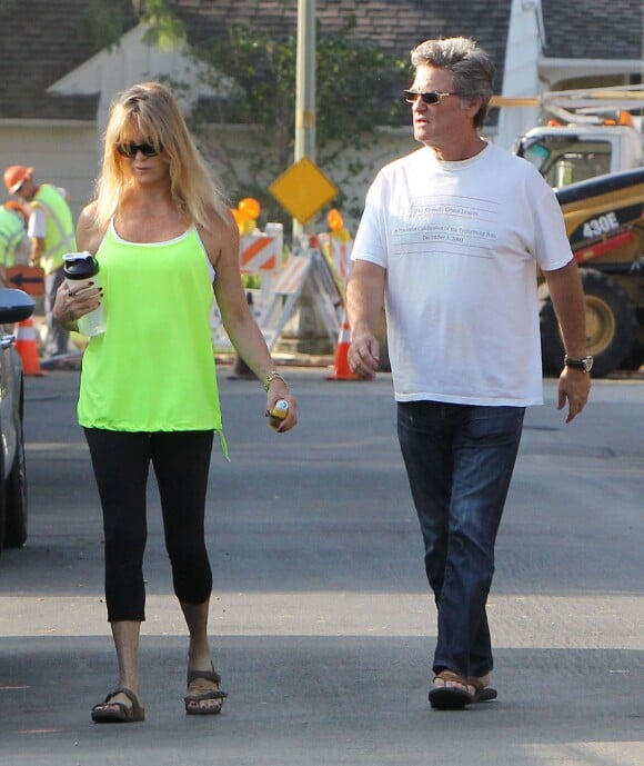 Kurt Russell et Goldie Hawn visitent le chantier de leur nouvelle maison à Brentwood Los Angeles, le 17 octobre 2015