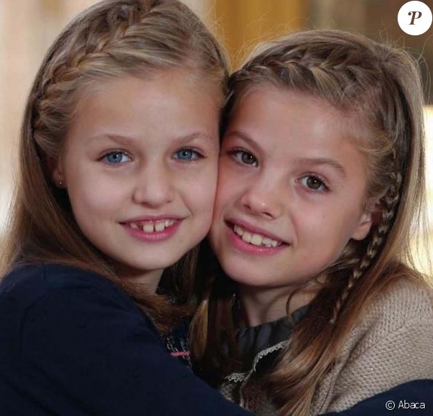 Leonor Et Sofia D Espagne La Craquante Carte De Voeux De Letizia