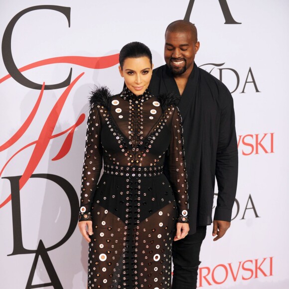 Kim Kardashian (enceinte) et son mari Kanye West - People à la soirée des CFDA Fashion Awards 2015 au Lincoln Center à New York, le 1er juin 2015.