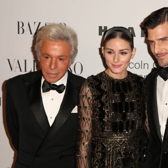 Giancarlo Giammetti, Olivia Palermo et son mari Johannes Huebl assistent au gala "An Evening Honoring Valentino" organisé par le Lincoln Center Corporate Fund, à l'Alice Tully Hall. New York, le 7 décembre 2015.