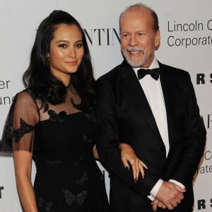 Bruce Willis et Emma Heming assistent au gala "An Evening Honoring Valentino" organisé par le Lincoln Center Corporate Fund, à l'Alice Tully Hall. New York, le 7 décembre 2015.