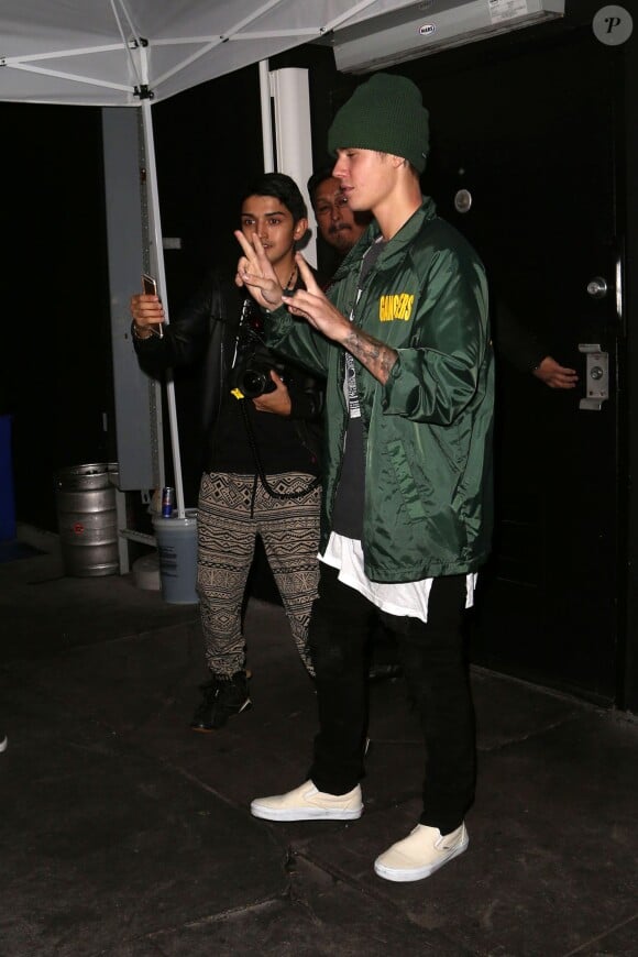 Justin Bieber arrive au au Nice Guy nightclub pour la soirée pour le 20ème anniversaire de Kendall Jenner à West Hollywood, le 2 novembre 2015. © CPA