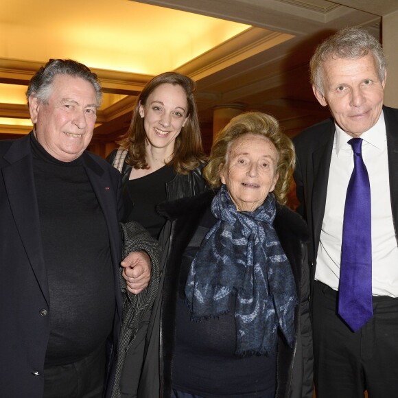 Claude Griscelli, Danuta Pieter, Bernadette Chirac, Patrick Poivre d'Arvor - Concert caritatif "Hommage à Solenn" au bénéfice de la Maison de Solenn sous l'égide de la Fondation Hôpitaux de Paris - Hôpitaux de France au théâtre des Champs-Elysées à Paris, le 9 décembre 2015. Soirée présentée par PPDA et Alain Duault, sous le parrainage de B. Chirac, avec le concours de l'orchestre de la Garde Républicaine et du choeur de l'Armée française. 20 ans après la disparition de Solenn Poivre d'Arvor, qui inspirera la création de la première maison des adolescents "la Maison de Solenn", son père PPDA a organisé ce concert classique en son honneur avec la collaboration d'artistes prestigieux du monde musical. La recette de cette soirée sera entièrement reversée au profit de "la Maison de Solenn". Le concert sera retransmis le 14 décembre prochain à l'antenne de Radio Classique. © Guirec Coadic