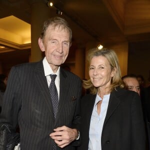 Etienne Mougeotte et Claire Chazal - Concert caritatif "Hommage à Solenn" au bénéfice de la Maison de Solenn sous l'égide de la Fondation Hôpitaux de Paris - Hôpitaux de France au théâtre des Champs-Elysées à Paris, le 9 décembre 2015. Soirée présentée par PPDA et Alain Duault, sous le parrainage de B. Chirac, avec le concours de l'orchestre de la Garde Républicaine et du choeur de l'Armée française. 20 ans après la disparition de Solenn Poivre d'Arvor, qui inspirera la création de la première maison des adolescents "la Maison de Solenn", son père PPDA a organisé ce concert classique en son honneur avec la collaboration d'artistes prestigieux du monde musical. La recette de cette soirée sera entièrement reversée au profit de "la Maison de Solenn". Le concert sera retransmis le 14 décembre prochain à l'antenne de Radio Classique. © Guirec Coadic