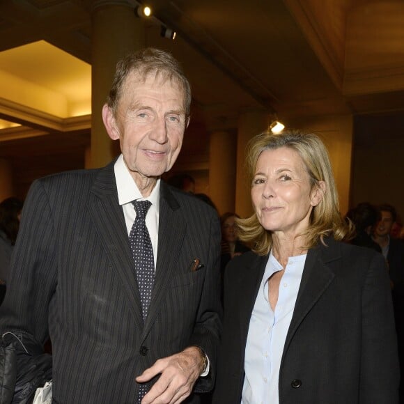 Etienne Mougeotte et Claire Chazal - Concert caritatif "Hommage à Solenn" au bénéfice de la Maison de Solenn sous l'égide de la Fondation Hôpitaux de Paris - Hôpitaux de France au théâtre des Champs-Elysées à Paris, le 9 décembre 2015. Soirée présentée par PPDA et Alain Duault, sous le parrainage de B. Chirac, avec le concours de l'orchestre de la Garde Républicaine et du choeur de l'Armée française. 20 ans après la disparition de Solenn Poivre d'Arvor, qui inspirera la création de la première maison des adolescents "la Maison de Solenn", son père PPDA a organisé ce concert classique en son honneur avec la collaboration d'artistes prestigieux du monde musical. La recette de cette soirée sera entièrement reversée au profit de "la Maison de Solenn". Le concert sera retransmis le 14 décembre prochain à l'antenne de Radio Classique. © Guirec Coadic