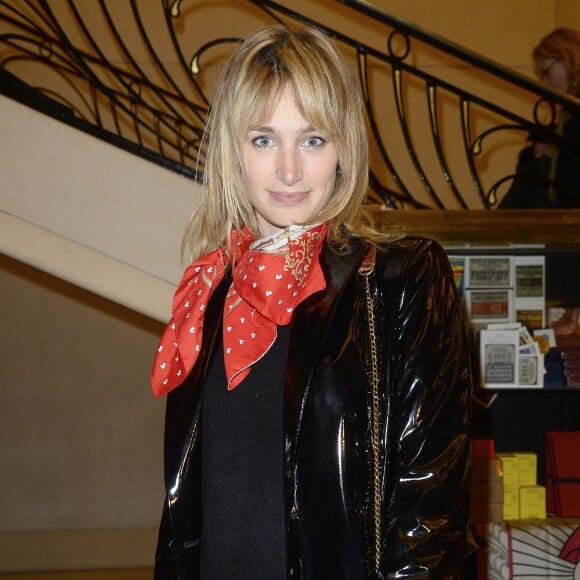 Pauline Lefèvre - Concert caritatif "Hommage à Solenn" au bénéfice de la Maison de Solenn sous l'égide de la Fondation Hôpitaux de Paris - Hôpitaux de France au théâtre des Champs-Elysées à Paris, le 9 décembre 2015. Soirée présentée par PPDA et Alain Duault, sous le parrainage de B. Chirac, avec le concours de l'orchestre de la Garde Républicaine et du choeur de l'Armée française. 20 ans après la disparition de Solenn Poivre d'Arvor, qui inspirera la création de la première maison des adolescents "la Maison de Solenn", son père PPDA a organisé ce concert classique en son honneur avec la collaboration d'artistes prestigieux du monde musical. La recette de cette soirée sera entièrement reversée au profit de "la Maison de Solenn". Le concert sera retransmis le 14 décembre prochain à l'antenne de Radio Classique. © Guirec Coadic