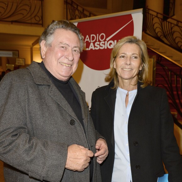 Claire Chazal, Claude Griscelli - Concert caritatif "Hommage à Solenn" au bénéfice de la Maison de Solenn sous l'égide de la Fondation Hôpitaux de Paris - Hôpitaux de France au théâtre des Champs-Elysées à Paris, le 9 décembre 2015. Soirée présentée par PPDA et Alain Duault, sous le parrainage de B. Chirac, avec le concours de l'orchestre de la Garde Républicaine et du choeur de l'Armée française. 20 ans après la disparition de Solenn Poivre d'Arvor, qui inspirera la création de la première maison des adolescents "la Maison de Solenn", son père PPDA a organisé ce concert classique en son honneur avec la collaboration d'artistes prestigieux du monde musical. La recette de cette soirée sera entièrement reversée au profit de "la Maison de Solenn". Le concert sera retransmis le 14 décembre prochain à l'antenne de Radio Classique. © Guirec Coadic
