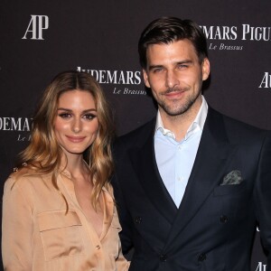 Olivia Palermo et Johannes Huebl assistent à la soirée d'inauguration du nouveau magasin Audermars Piguet, au 254 Rodeo Drive. Beverly Hills, Los Angeles, le 9 décembre 2015.