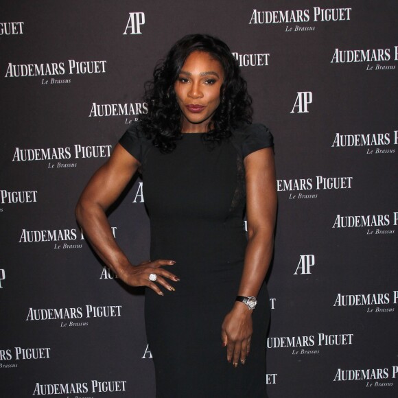 Serena Williams assiste à la soirée d'inauguration du nouveau magasin Audermars Piguet, au 254 Rodeo Drive. Beverly Hills, Los Angeles, le 9 décembre 2015.