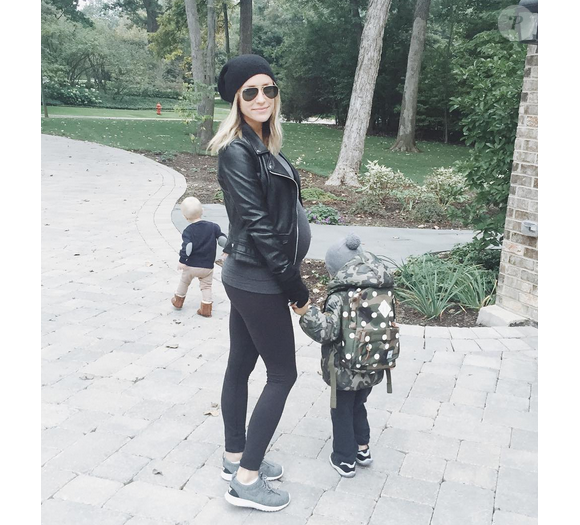Kristin Cavallari enceinte et ses enfants Camden et Jaxon / photo postée sur Instagram au mois de novembre 2015.