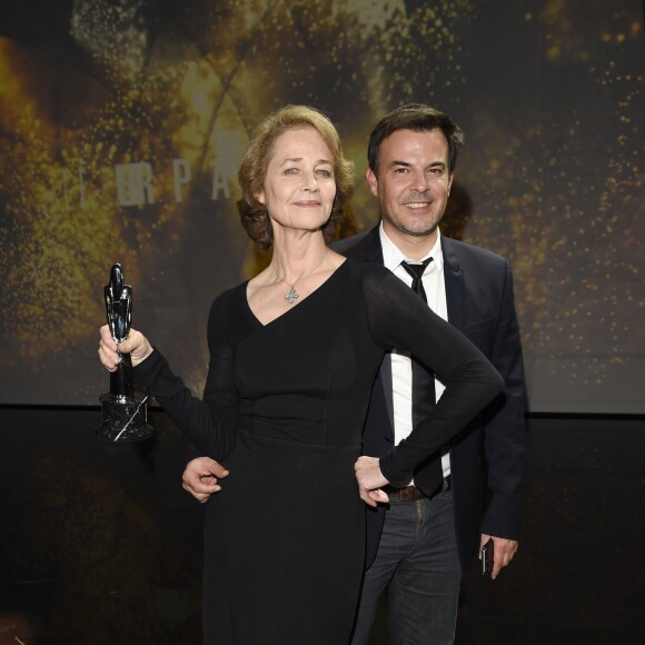 François Ozon et Charlotte Rampling (Meilleure actrice) - Remise des prix lors de la 28ème cérémonie des "European Film Awards" à Berlin, le 12 décembre 2015.