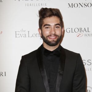 Kendji Girac - Photocall au Dîner du Global Gift Gala au profit de L'Unicef France Frimousses de Créateurs, de The Global Gift Foundation et The Eva Longoria Foundation, organisé au Four Seasons Hôtel George V à Paris, le 25 mai 2015.