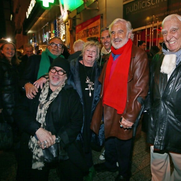 Exclusif - Paul et Jean-Paul Belmondo, Charles Gérard - Avant-première parisienne du documentaire "Belmondo par Belmondo" au cinéma Publicis à Paris le 15 décembre 2015.