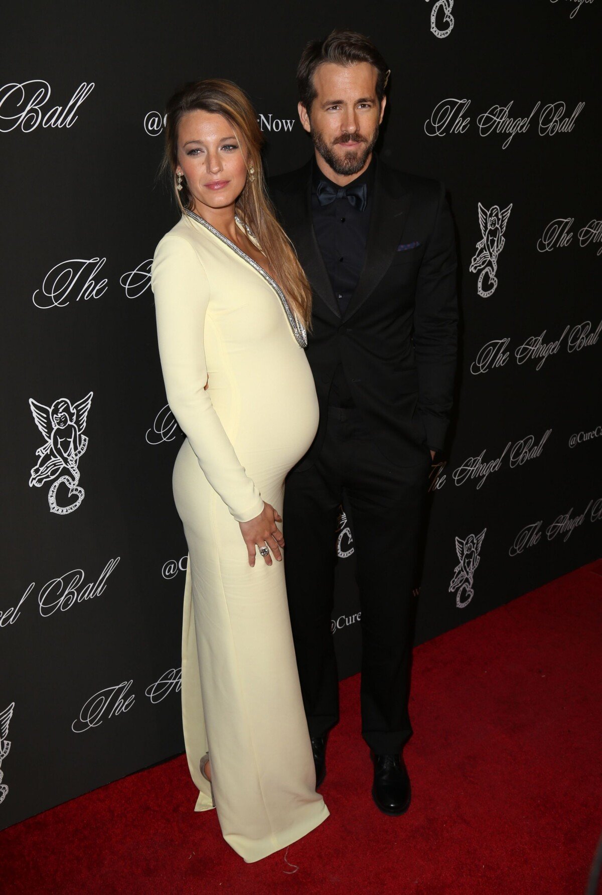 Vidéo Blake Lively Enceinte Et Son Mari Ryan Reynolds People à La Soirée Angel Ball 2014 à 