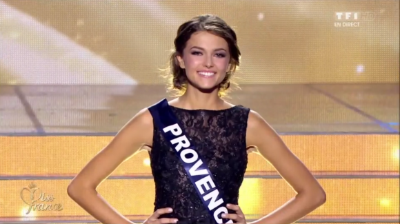 Mis Nord-pas-de-Calais, Iris Mittenaere, est élue Miss France 2016, lors de l'élection Miss France 2016 le samedi 19 décembre 2015 sur TF1. Miss Provence troisième dauphine