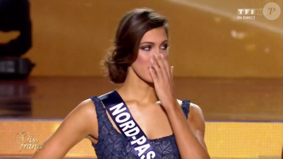 Mis Nord-pas-de-Calais, Iris Mittenaere, est élue Miss France 2016, lors de l'élection Miss France 2016 le samedi 19 décembre 2015 sur TF1