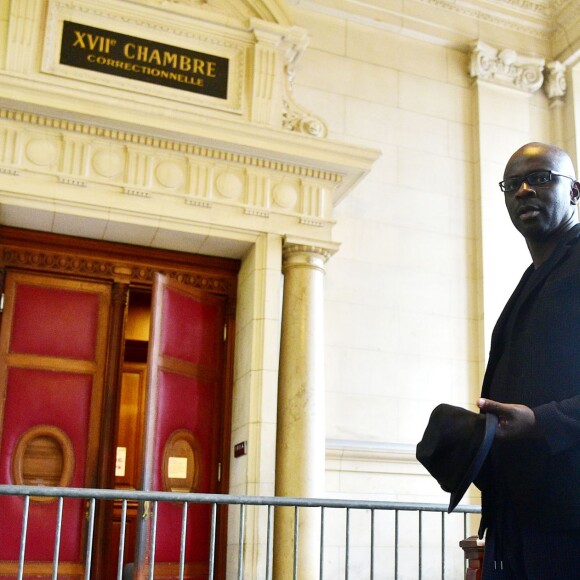 L'ancien footballeur Lilian Thuram - Procès entre Lilian Thuram et Karine Le Marchand devant la 17ème chambre du Tribunal Correctionnel du Palais de Justice de Paris, le 18 décembre 2015. L'animatrice Karine Le Marchand poursuit en diffamation son ancien compagnon, l'ancien champion du monde de football Lilian Thuram, pour des propos qu'il avait tenus au sujet de leur séparation.