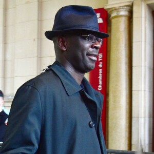 Lilian Thuram, serein - Procès entre Lilian Thuram et Karine Le Marchand devant la 17ème chambre du Tribunal Correctionnel du Palais de Justice de Paris, le 18 décembre 2015. L'animatrice Karine Le Marchand poursuit en diffamation son ancien compagnon, l'ancien champion du monde de football Lilian Thuram, pour des propos qu'il avait tenus au sujet de leur séparation.18/12/2015 - Paris