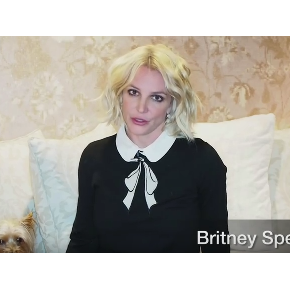 Britney Spears dans un spot publicitaire, dans le cadre d'une campagne de lutte contre les agressions sexuelles.