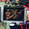 Benoît Paire et sa signature lors de l'Open de Tokyo, un petit panda, figure symbolique que le tennisman échange avec Shy'm, symbole de leur amour- Photo publiée le 10 octobre 2015