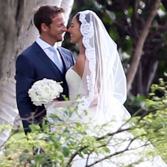 Exclusif - Jenson Button et Jessica Michibata lors de leur mariage sur l'île de Maui à Hawaï, le 29 décembre 2014