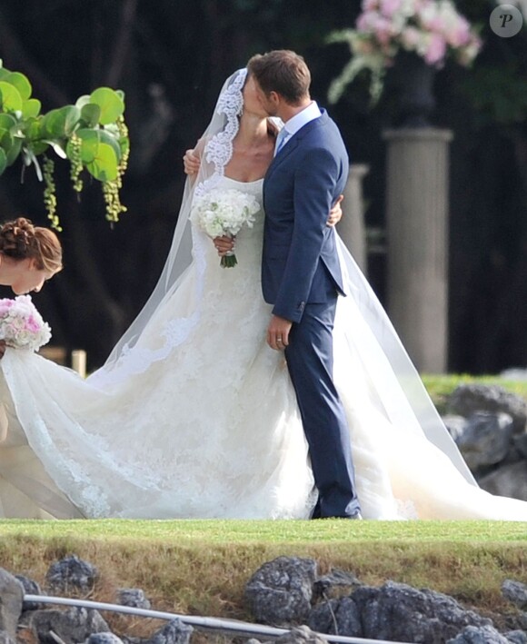 Exclusif - Jenson Button et Jessica Michibata lors de leur mariage sur l'île de Maui à Hawaï, le 29 décembre 2014