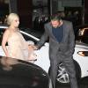 Lady Gaga dans une robe transparente et Taylor Kinney à la sortie du restaurant Beso à Los ANgeles, le 19 décembre 2015