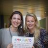 La princesse Mabel des Pays-Bas et la princesse Viktoria de Bourbon-Parme participent à une réunion sur le mariage des enfants organisée par "Save the Children" à La Haye, le 7 octobre 2015.