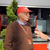 Niki Lauda et Willi Weber, ancien manager de Michael Schumacher, en 2008 au Grand Prix d'Espagne.