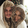 Jennifer Lopez et Casper Smart assortis pour Noël. Photo postée sur le compte Instagram du danseur, le 25 décembre 2015.