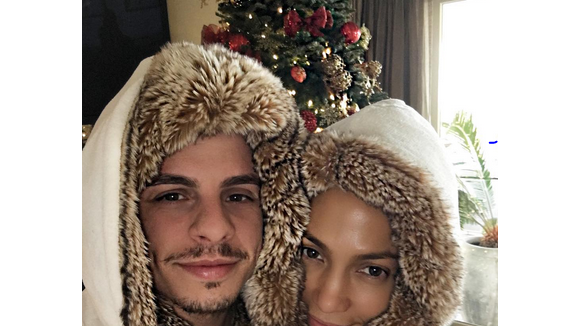 Jennifer Lopez et Casper Smart: Les amoureux, assortis, ont fêté Noël en famille